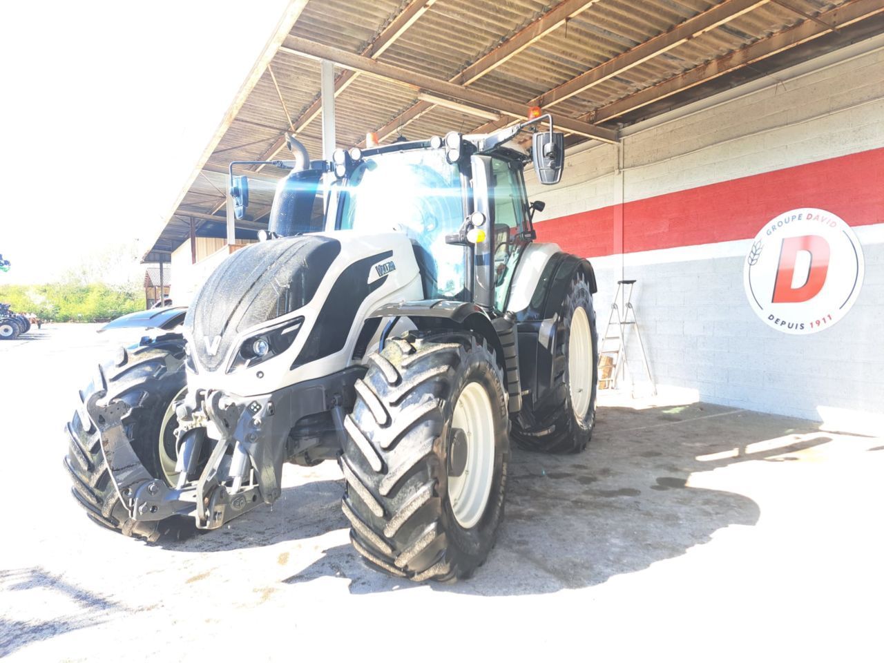 Valtra T 214 Tracteur 79 000 €