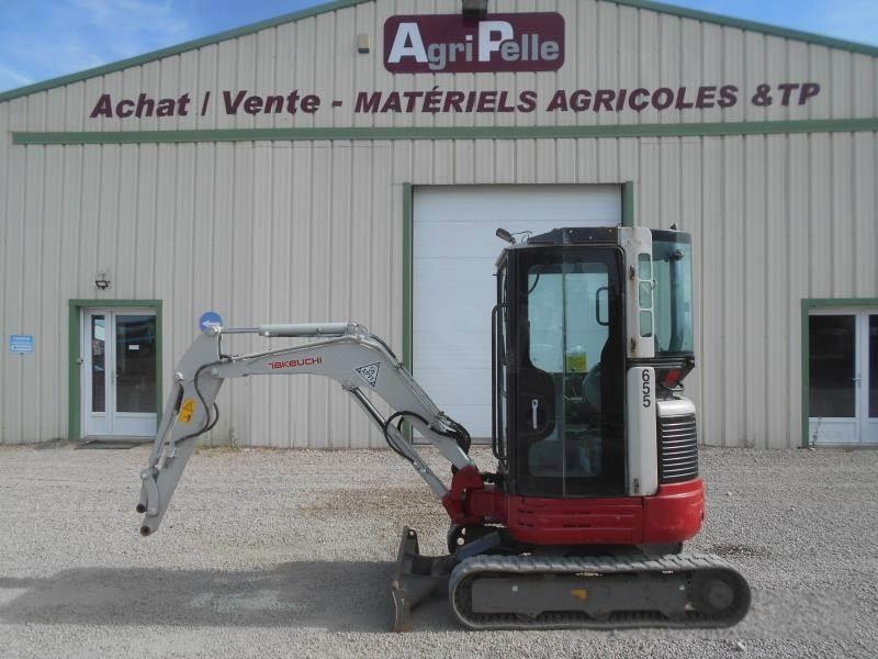 Takeuchi tb23r excavator_mini €23,000