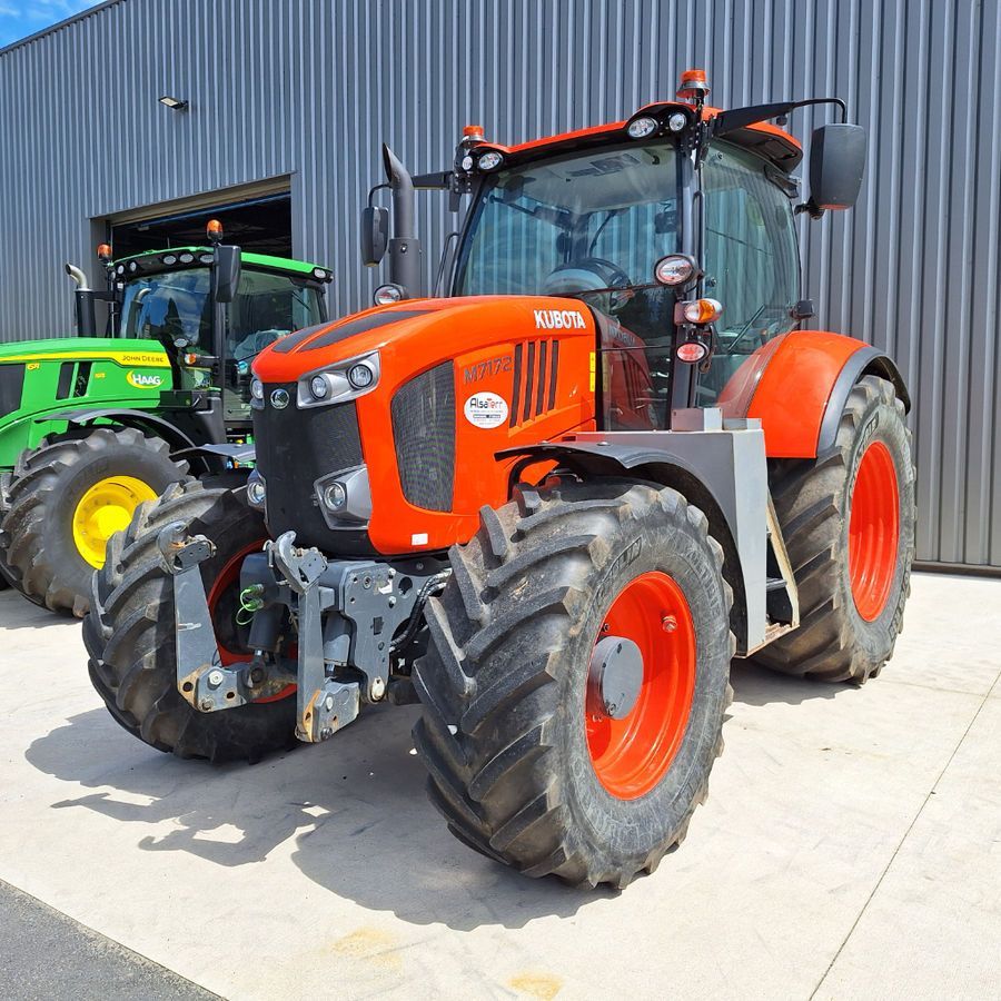 E-FARM: Kubota M7172 - Tractor - id XYW1B18 - €59,000 - Year of construction: 2018 - Engine hours: 2,405,Engine power (HP): 170,France