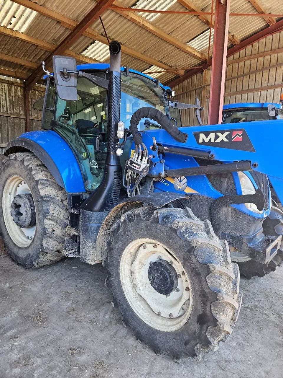E-FARM: New Holland T5.120 EC - Tractor - id KETCY6V - 58.000 € - Año: 2017 - Potencia del motor: 120,Francia
