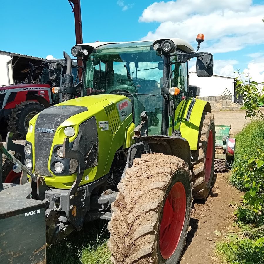E-FARM: Claas Arion 460 - Tractor - id YG1DHR1 - €50,000 - Year of construction: 2018 - Engine hours: 5,500,Engine power (HP): 140,France