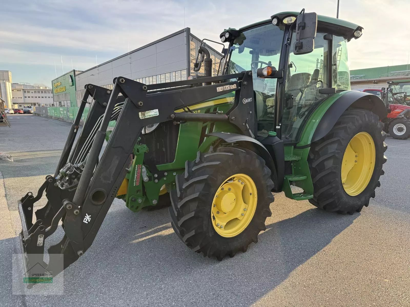 E-FARM: John Deere 5090 R - Traktor - id WUPNUNZ - 64.900 € - Baujahr: 2017 - Abgelesene Motorstunden: 4.855,Motorleistung (PS): 90,Österreich