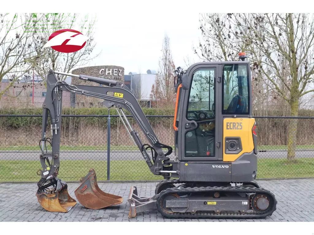 VOLVO ecr25 electric jecr25d tiltbucket bucket low hours Minikoparka 29 750 €