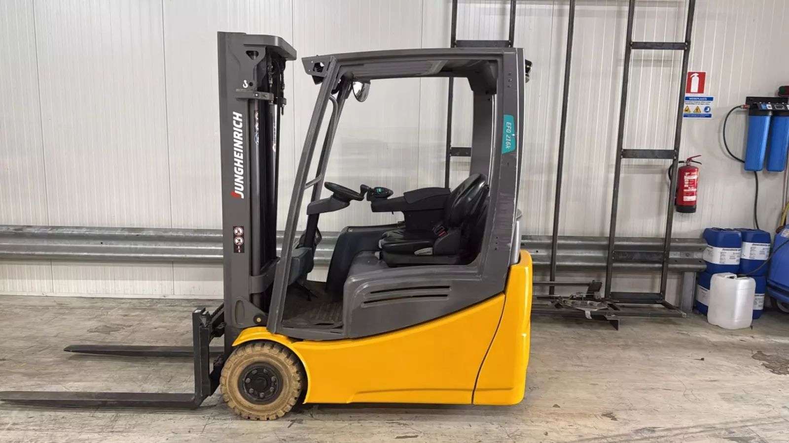 JUNGHEINRICH efg216k Maszt sztaplowy 9750 €