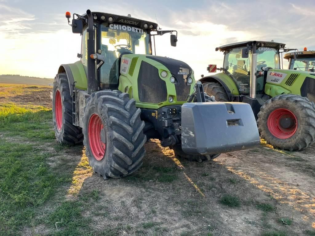 E-FARM: Claas Axion 870 CMATIC - Tractor - id SCZFEZK - €95,000 - Year of construction: 2015 - Engine hours: 6,000,Engine power (HP): 300,Italy