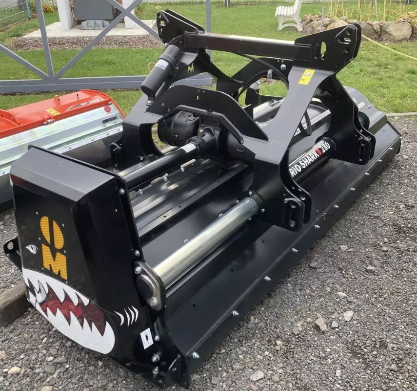 E-FARM: Müthing mu - vario shark 2.0 - Mulcz - id T6DWNQ6 - 11 200 € - Rok produkcji: 2021 - Niemcy