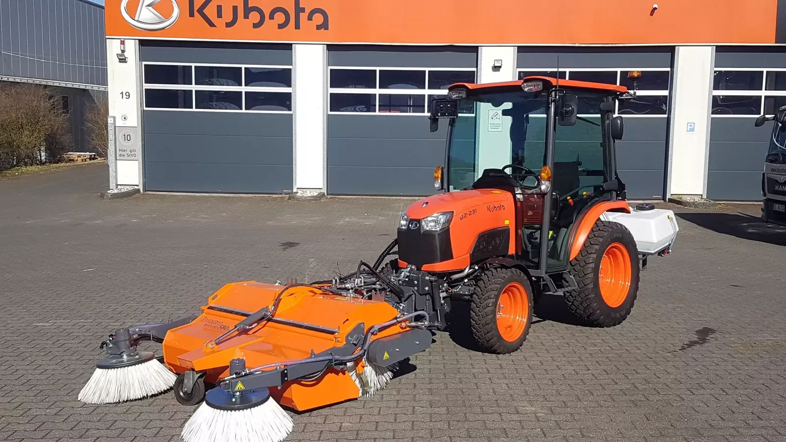 E-FARM: Bema kommunal dual 580-1400 - Equipamiento municipal - id J6NHDA9 - 7800 € - Año: 2025 - Alemania