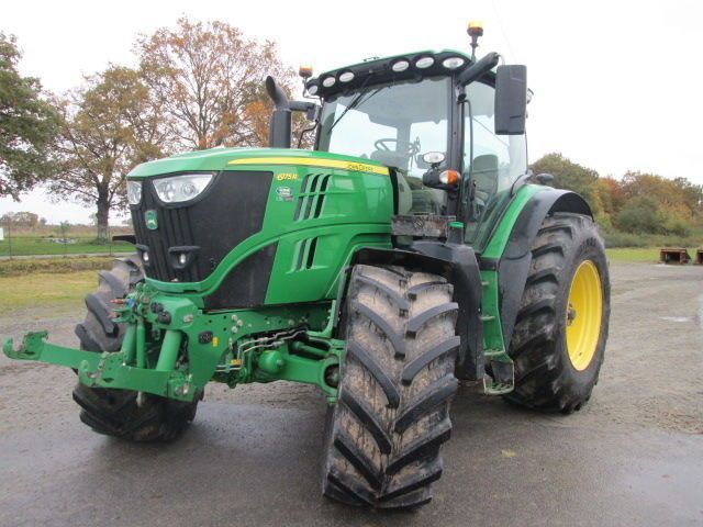 E-FARM: John Deere 6175 R - Tractor - id CXNJPVE - Year of construction: 2016 - Engine hours: 6,000,Engine power (HP): 175,France