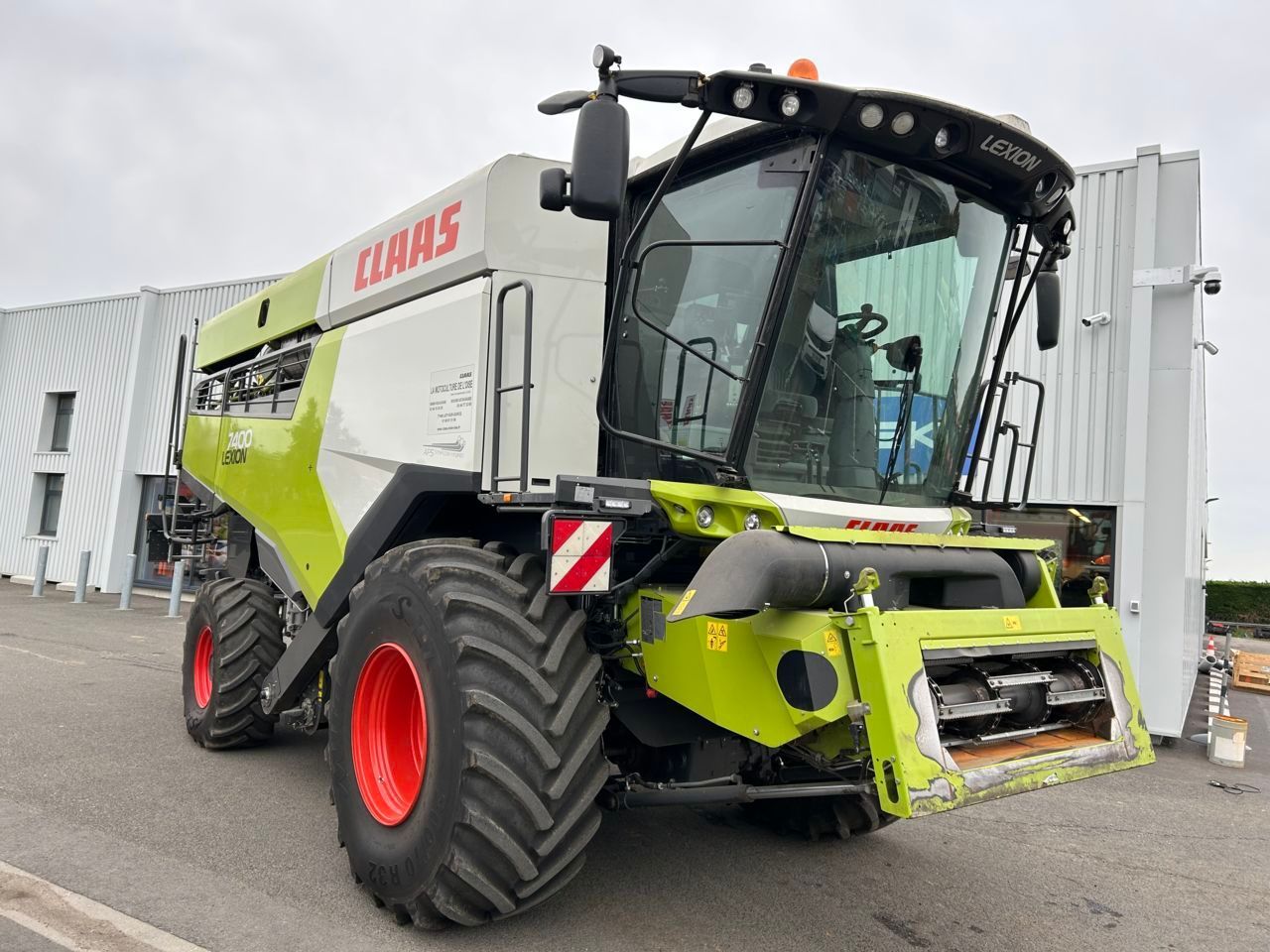 Claas Lexion 7400 Moissoneuse-batteuse 244 900 €