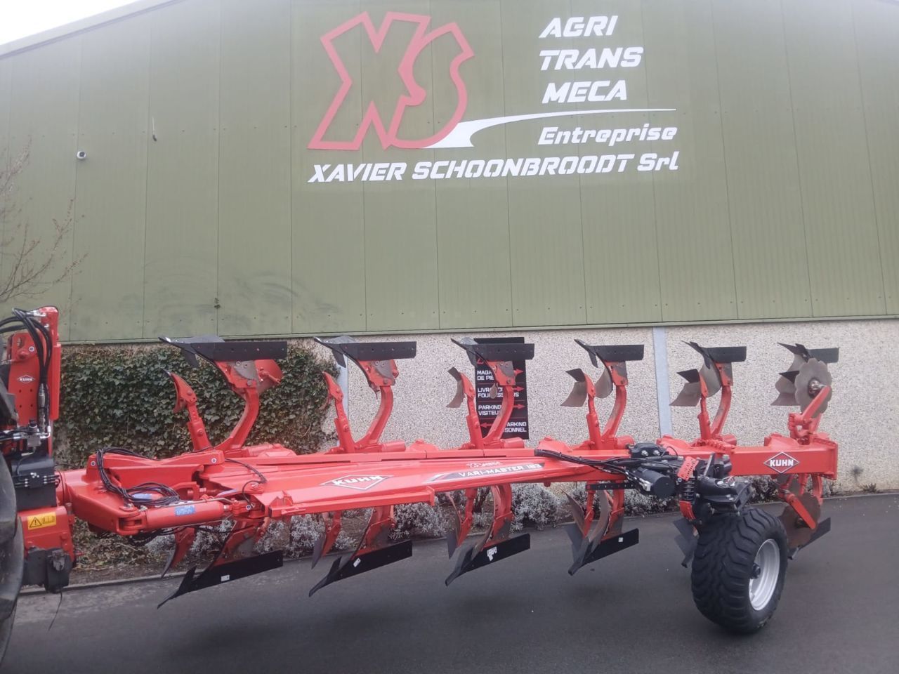 Kuhn varimaster 183 Plough €37,000