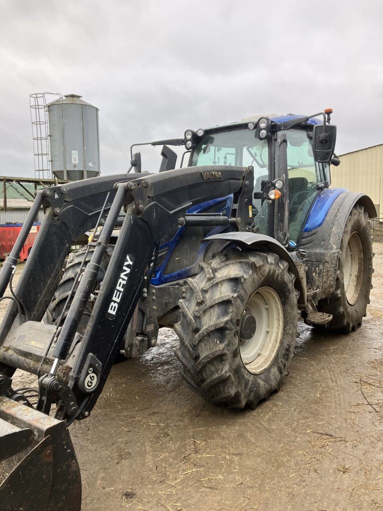 E-FARM: Valtra N154e - Trattore - id DKTJHF7 - 80.002 € - Anno di costruzione: 2020 - Ore: 2.900,Potenza del motore: 160,Francia