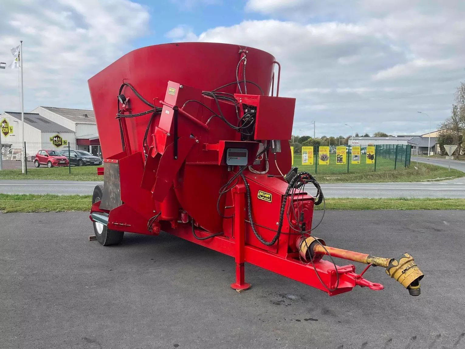 E-FARM: Supertino mélangeuse vm 14 supertino - Mixer feeder - id W9TM3DH - Year of construction: 2007 - France