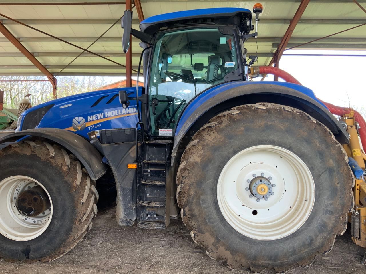 E-FARM: New Holland T7.290 HD - Traktor - id QPWBVTZ - 130.000 € - Produktionsår: 2020 - Motortimer: 2.950,Motoreffekt (HP): 290,Frankrig