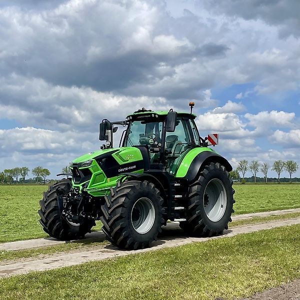 Deutz-Fahr Agrotron 7250 TTV Traktor 136 000 €