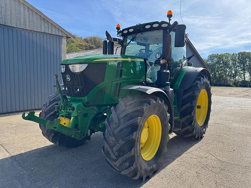John Deere 6250 R Tractor €113,716