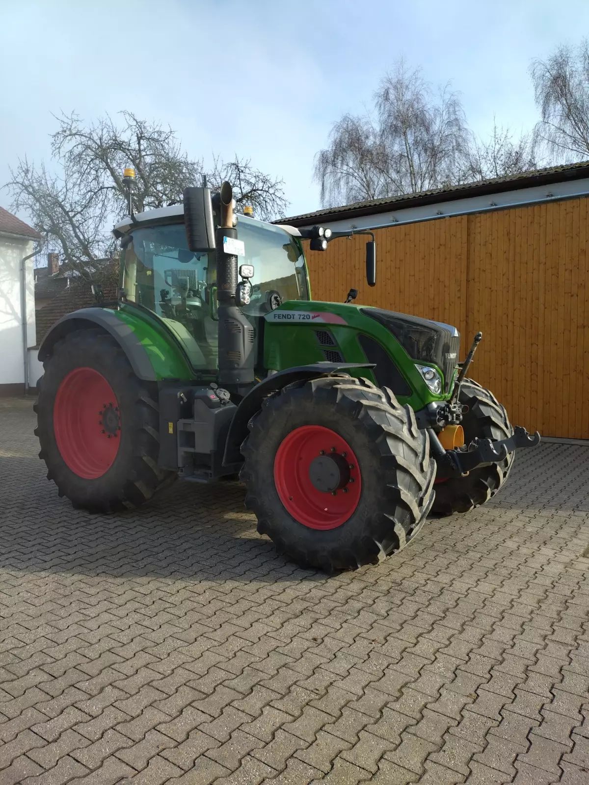 Fendt 720 Vario Profi Plus Tractor €105,000