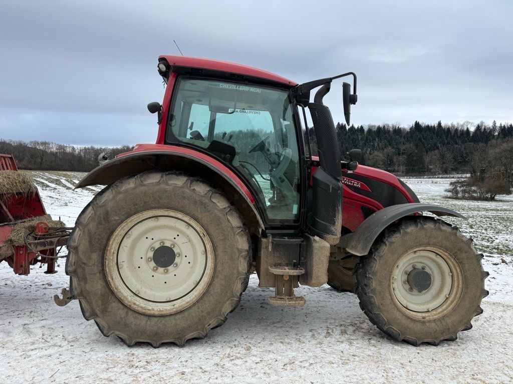 Valtra N 104 Traktor 53 000 €