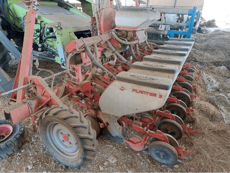 E-FARM: Kuhn planter 3 - Einzelkornsämaschine - id 7TBPJ7B - 9.500 € - Baujahr: 2012 - Frankreich