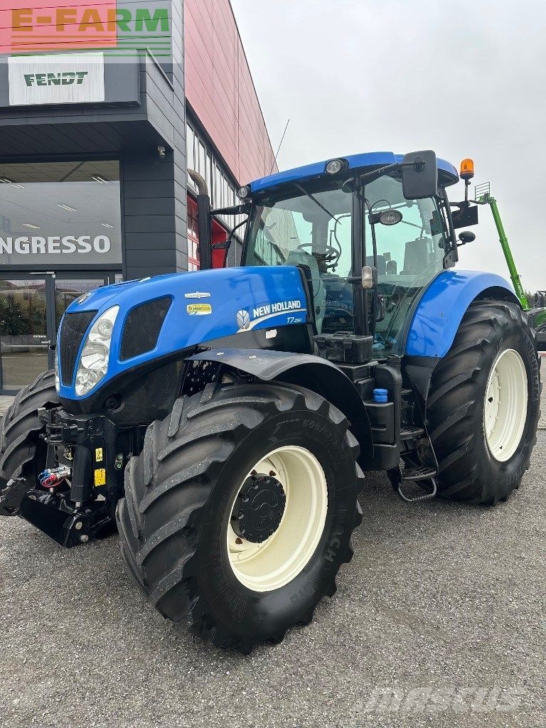 New Holland T7.250 Trattore
