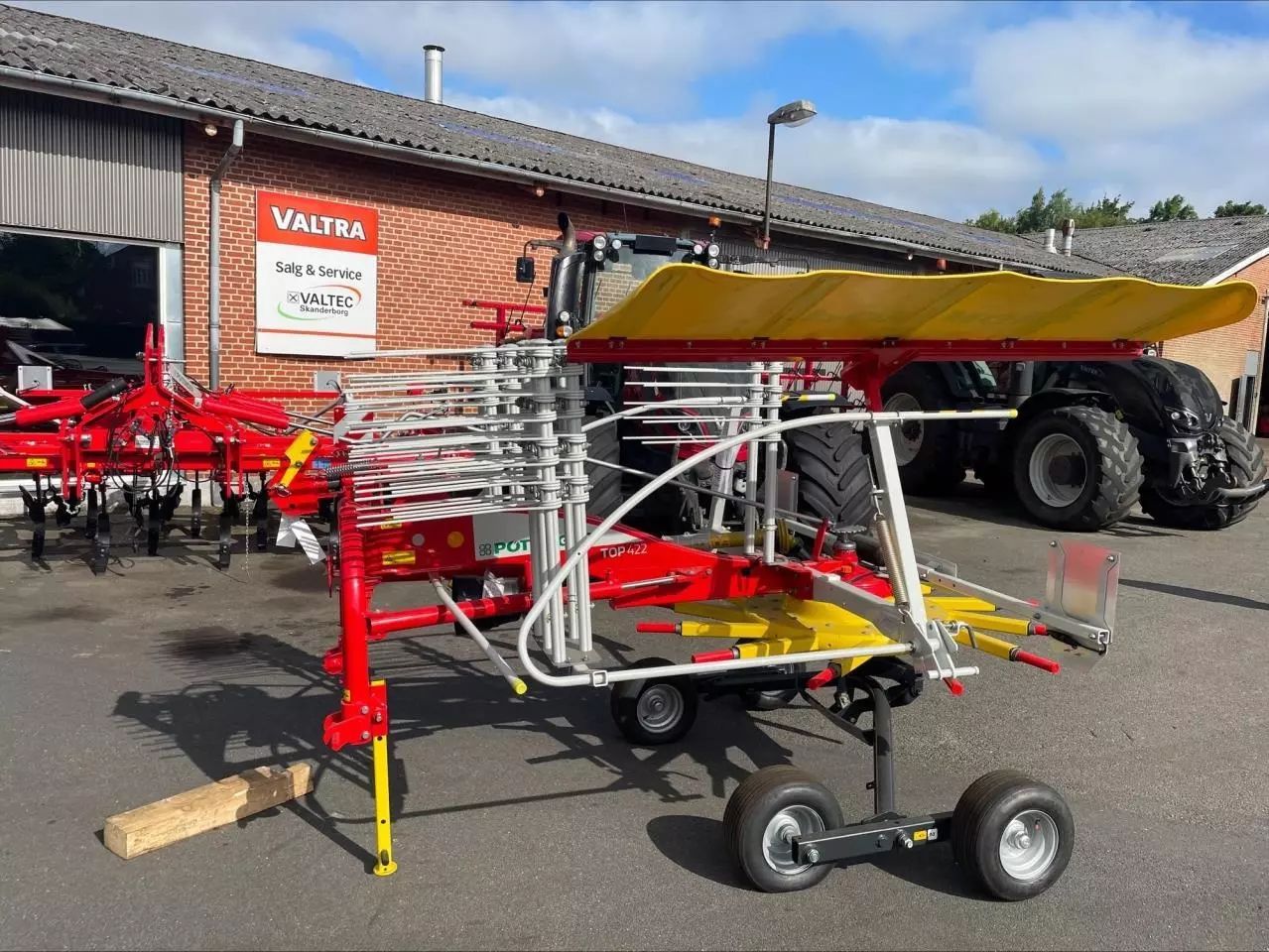 Pöttinger Top 422 Zgrabiarka pokosowa 7895 €