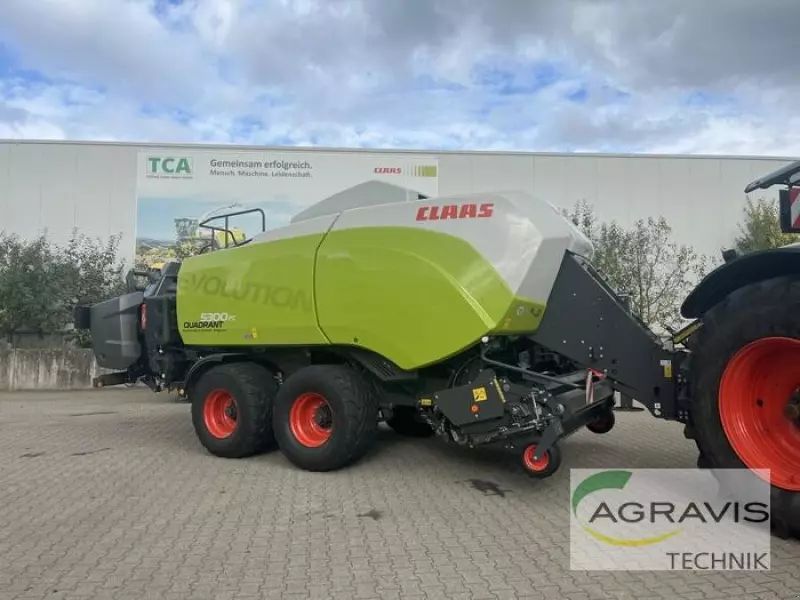 E-FARM: Claas Quadrant 5300 Evolution FC Tandem - Ballenpresse - id J9MVHHF - Deutschland