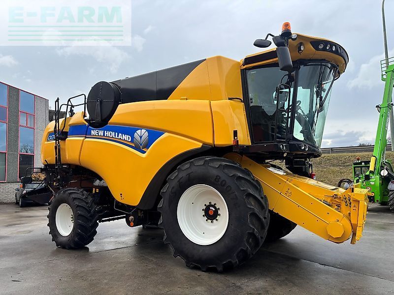 New Holland cx 7.80 Combine harvester