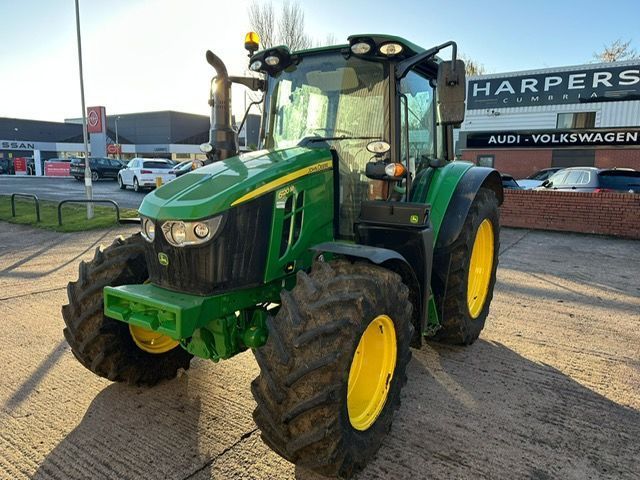 John Deere 6120 M Tractor €71,131