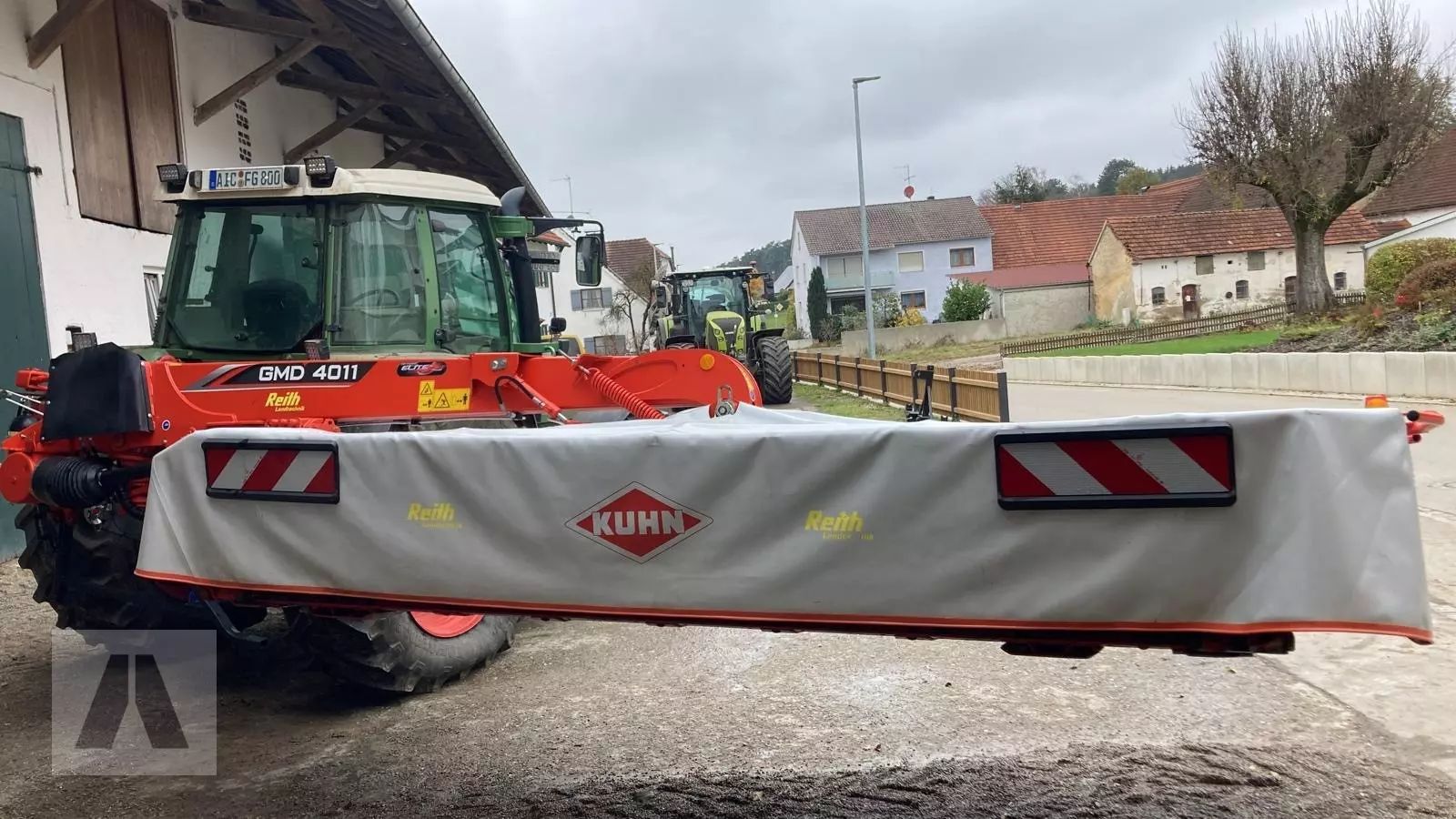 Kuhn GMD 4011 FF Mower €10,600