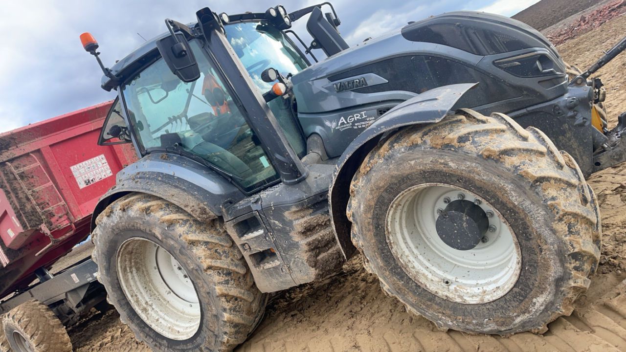 Valtra T 234 Tractor 80.000 EUR
