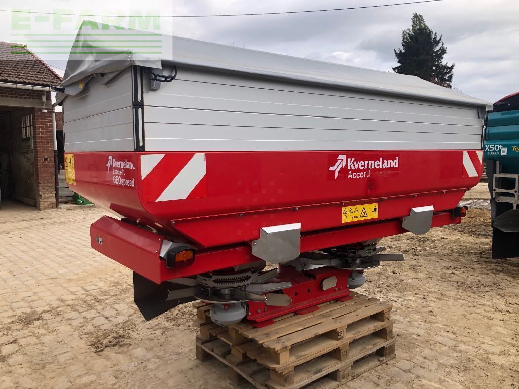 Kverneland exacta Rozsiewacz nawozów 9000 €