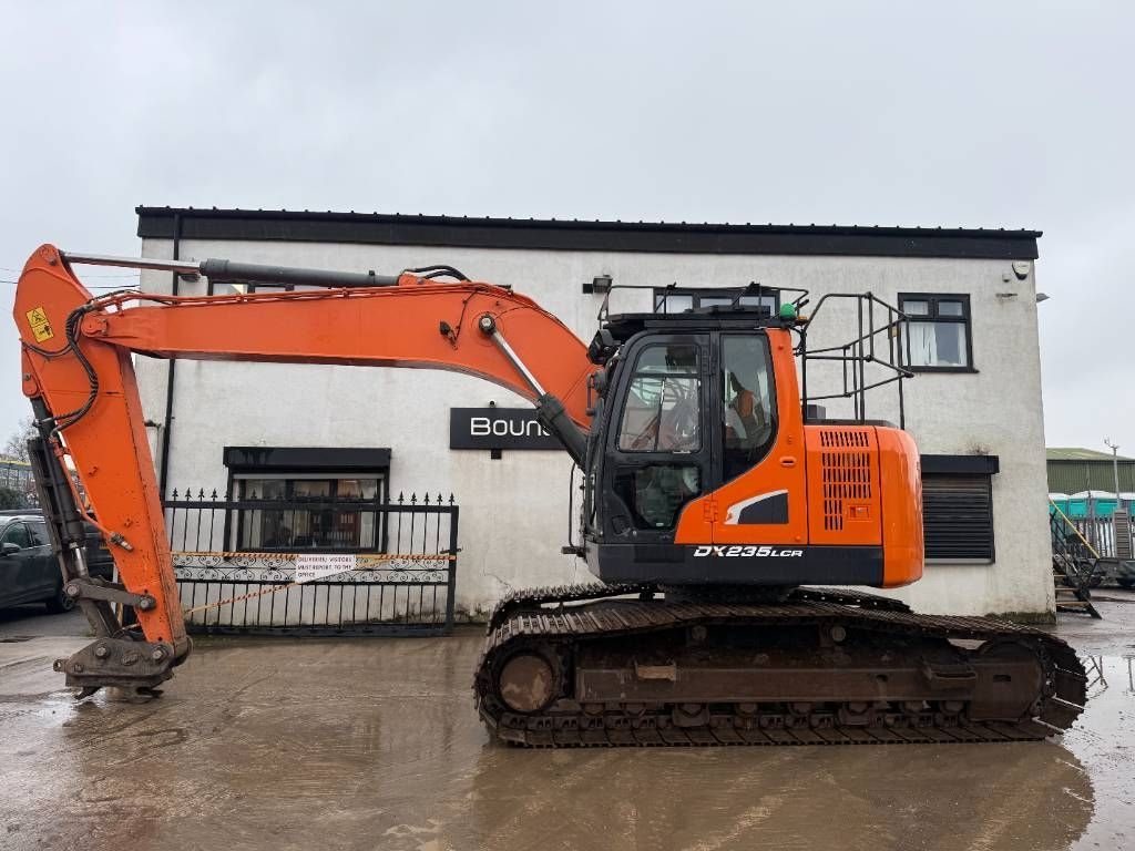 Doosan dx 235 lcr-5 Koparka gąsienicowa 57 044 €