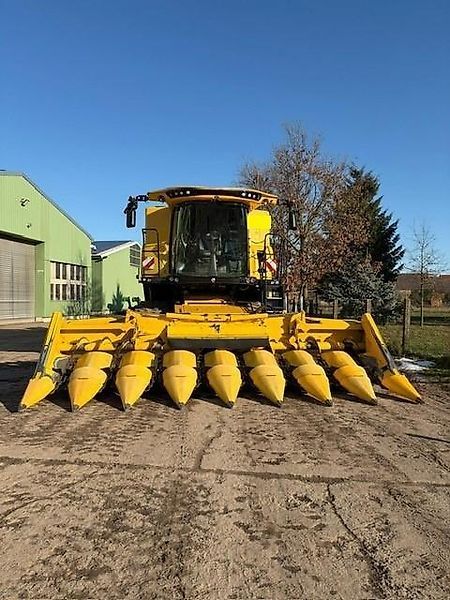 New Holland CR8.80 ST5 Combine harvester €199,000