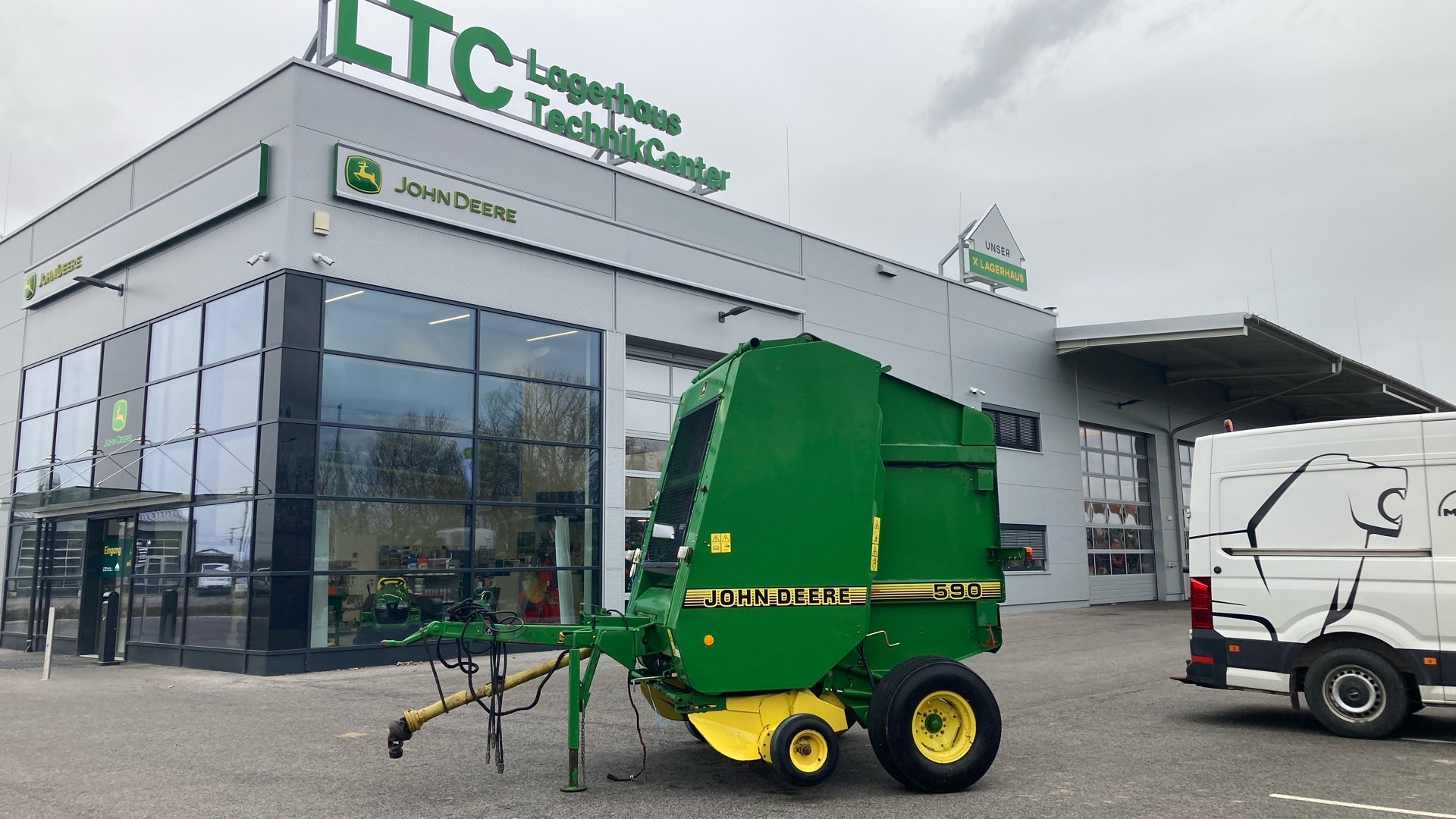 John Deere 590 baler 7 965 €