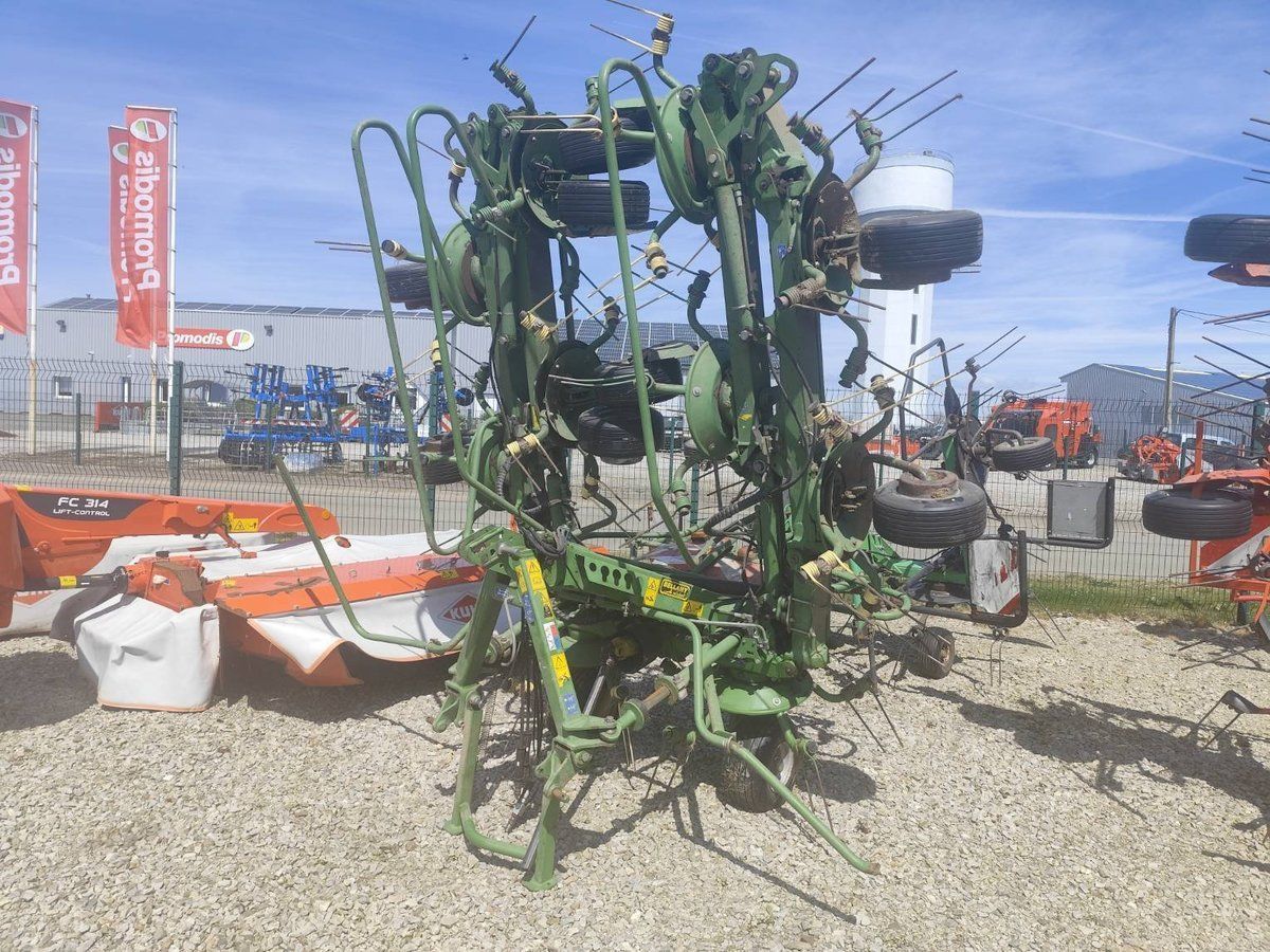 E-FARM: Krone KW 10.02/ 10 - Tedder - id AAEHB7Q - 11.500 € - Año: 2020 - Francia