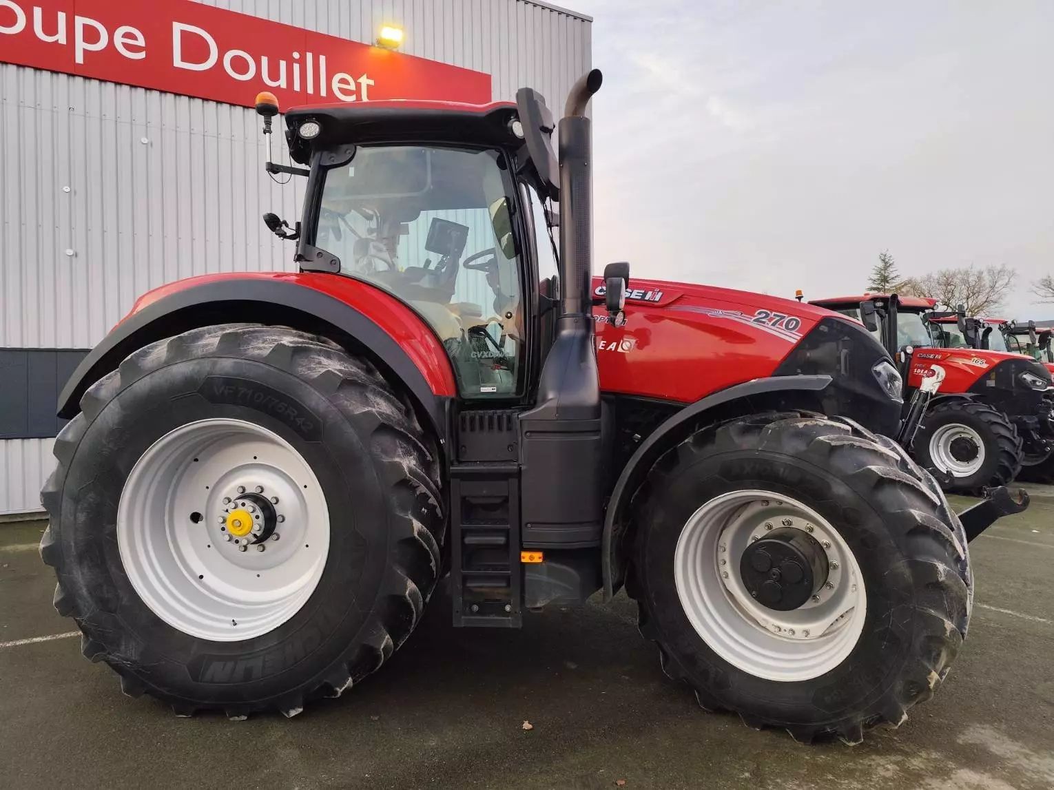 E-FARM: Case IH Optum 270 CVX - Tractor - id TFR1EKN - €130,000 - Year of construction: 2020 - Engine hours: 3,300,Engine power (HP): 271,France