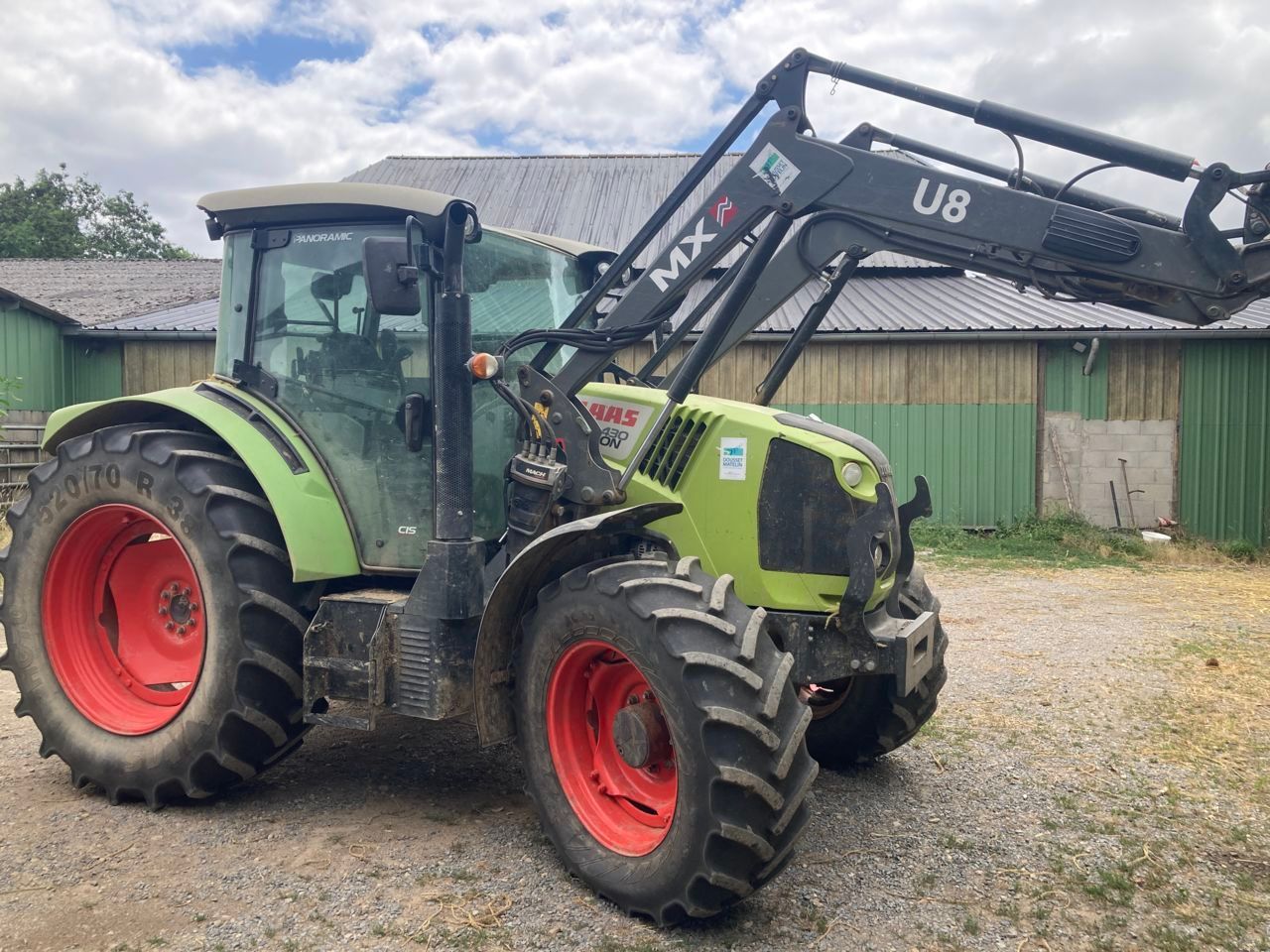 Claas Arion 430 Tractor €42,000