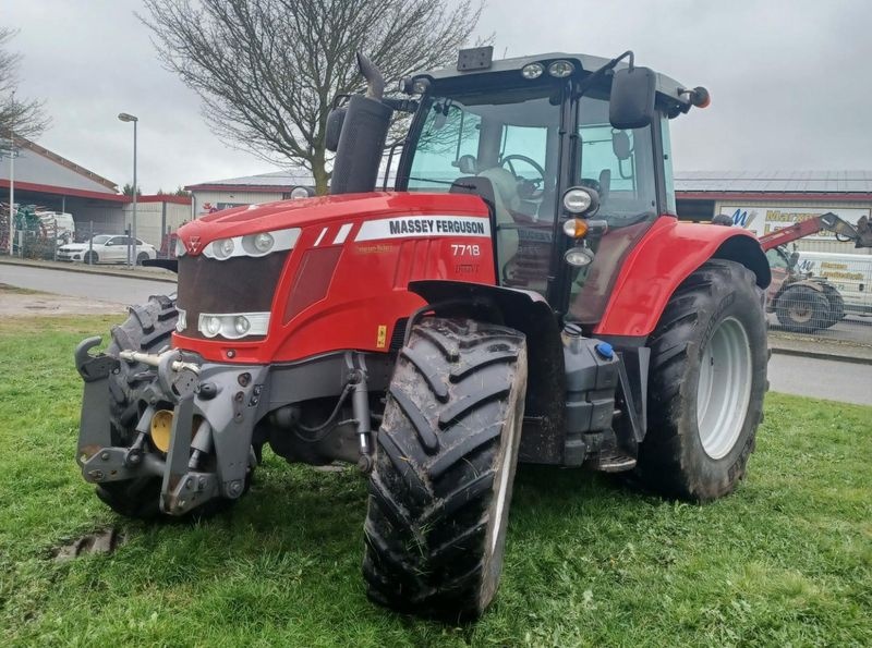 Massey Ferguson 7718 tractor €92,500