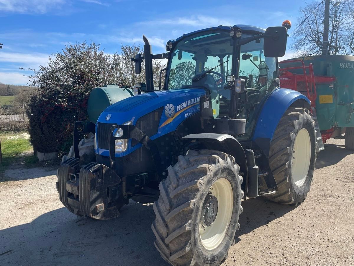E-FARM: New Holland T5.105 - Tractor - id USYLACJ - 40.000 EUR - Anul: 2015 - Citeste ore: 4.315,Muterea motorului: 105,Franța