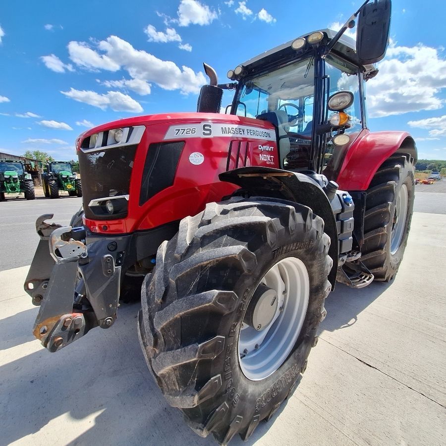 Massey Ferguson 7726 S Tractor €85,800