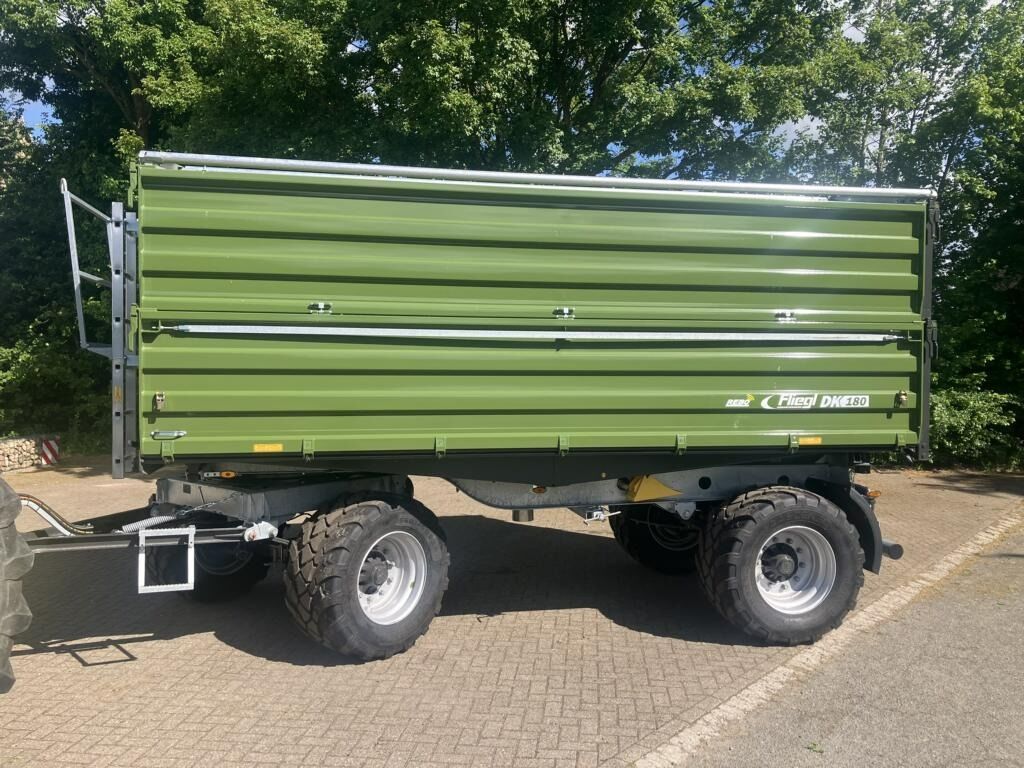 E-FARM: Fliegl dk 180 maxum fox - Dumper - id QCRMPIC - 28.908 € - Año: 2025 - Alemania