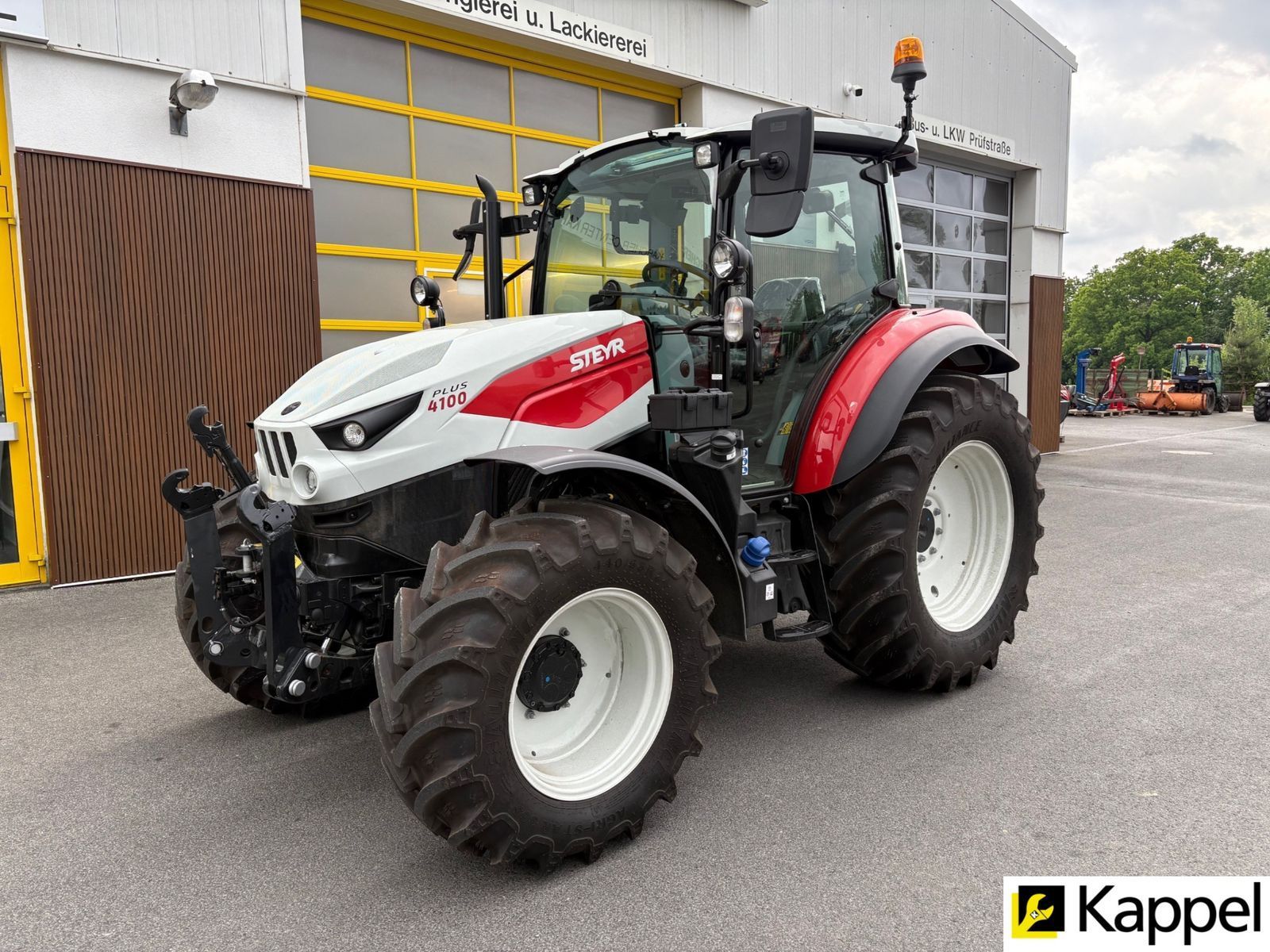 E-FARM: Steyr Kompakt 4100 - Traktor - id 6NTJKRI - Baujahr: 2025 - Abgelesene Motorstunden: 15,Motorleistung (PS): 100,Österreich