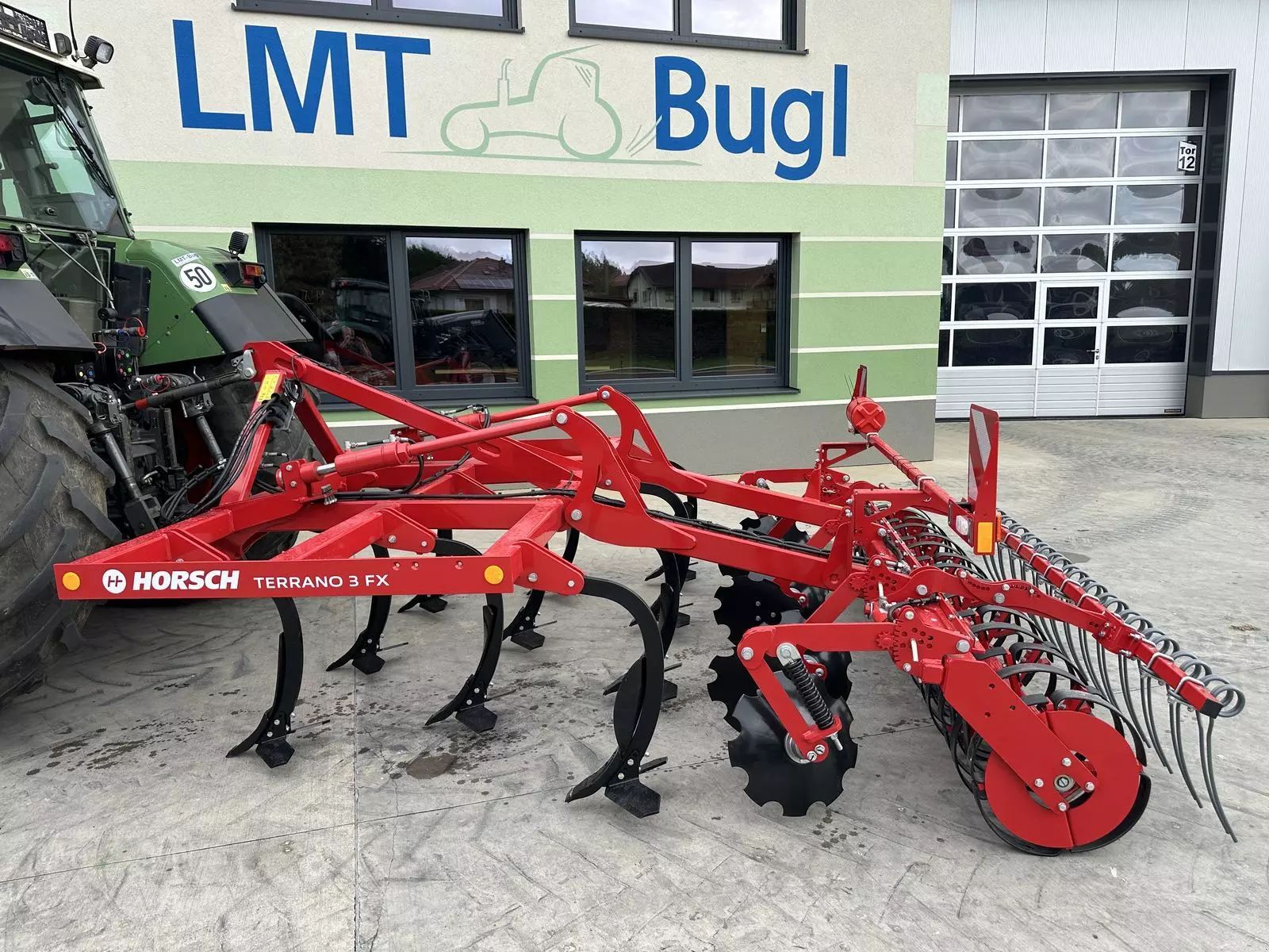 HORSCH Terrano 3 FX Grubber 15.500 €