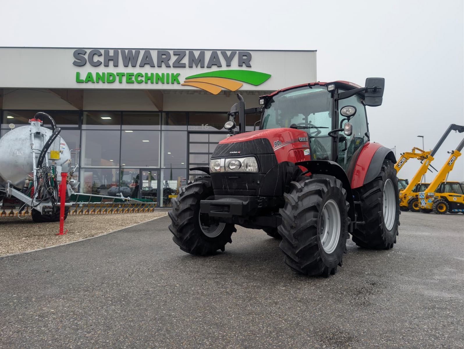 Case IH Farmall 90 Tractor €53,250