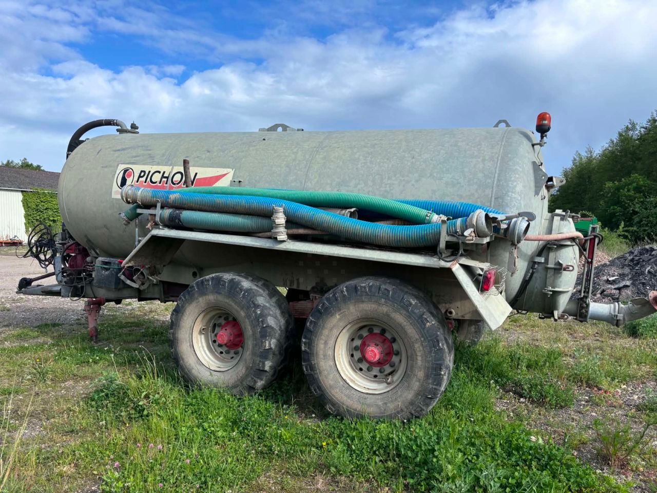 Pichon tci 12600 Samohybné rozmetadlo kejdy 18 500 €