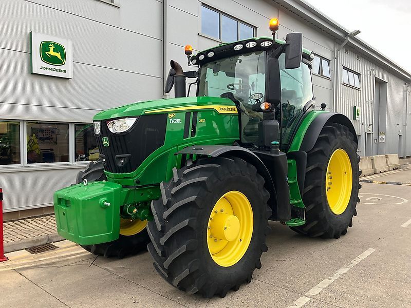 John Deere 6R 250 Tractor €180,852