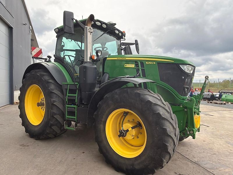John Deere 6250 R Трактор 133 000 €