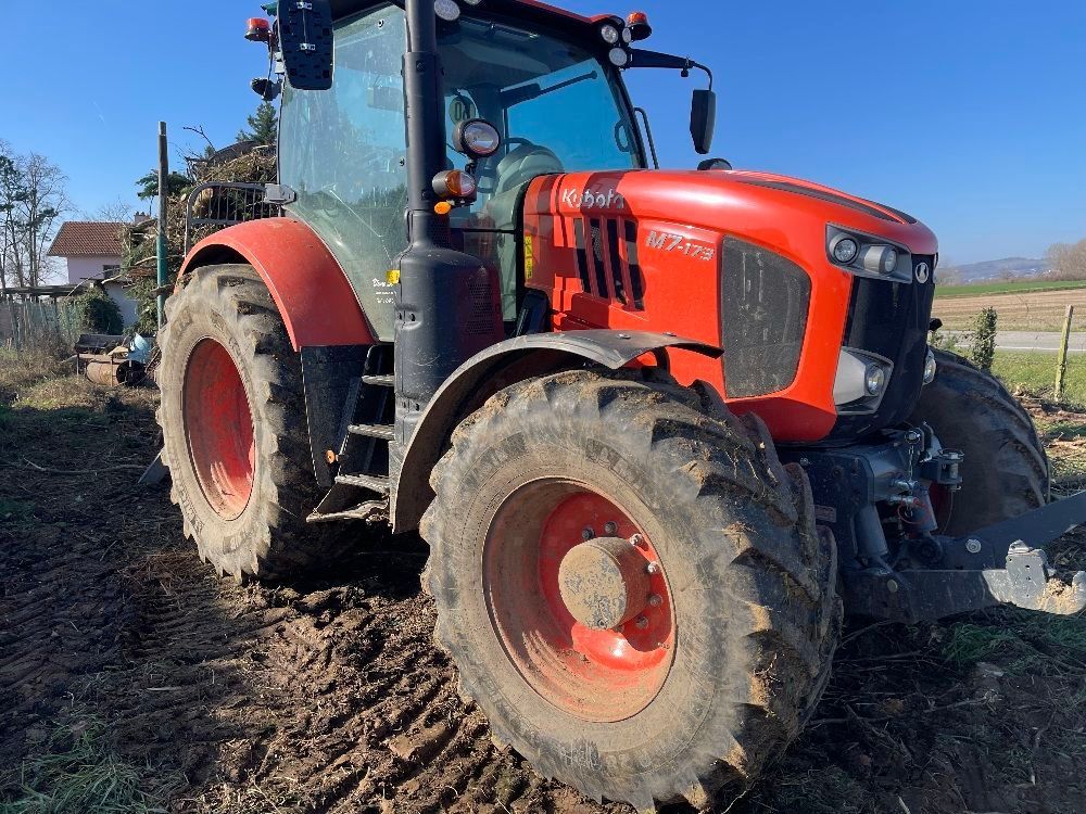 E-FARM: Kubota m7 173 - Tractor - id SQTET2K - 56.500 € - Año: 2021 - Horas: 2900,Potencia del motor: 170,Francia