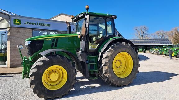 John Deere 6250 R Tractor €92,290