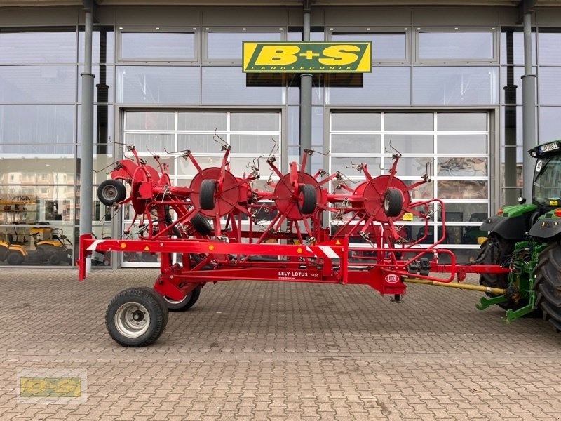 Lely Lotus 1020 rotaryhaymaker €12,500