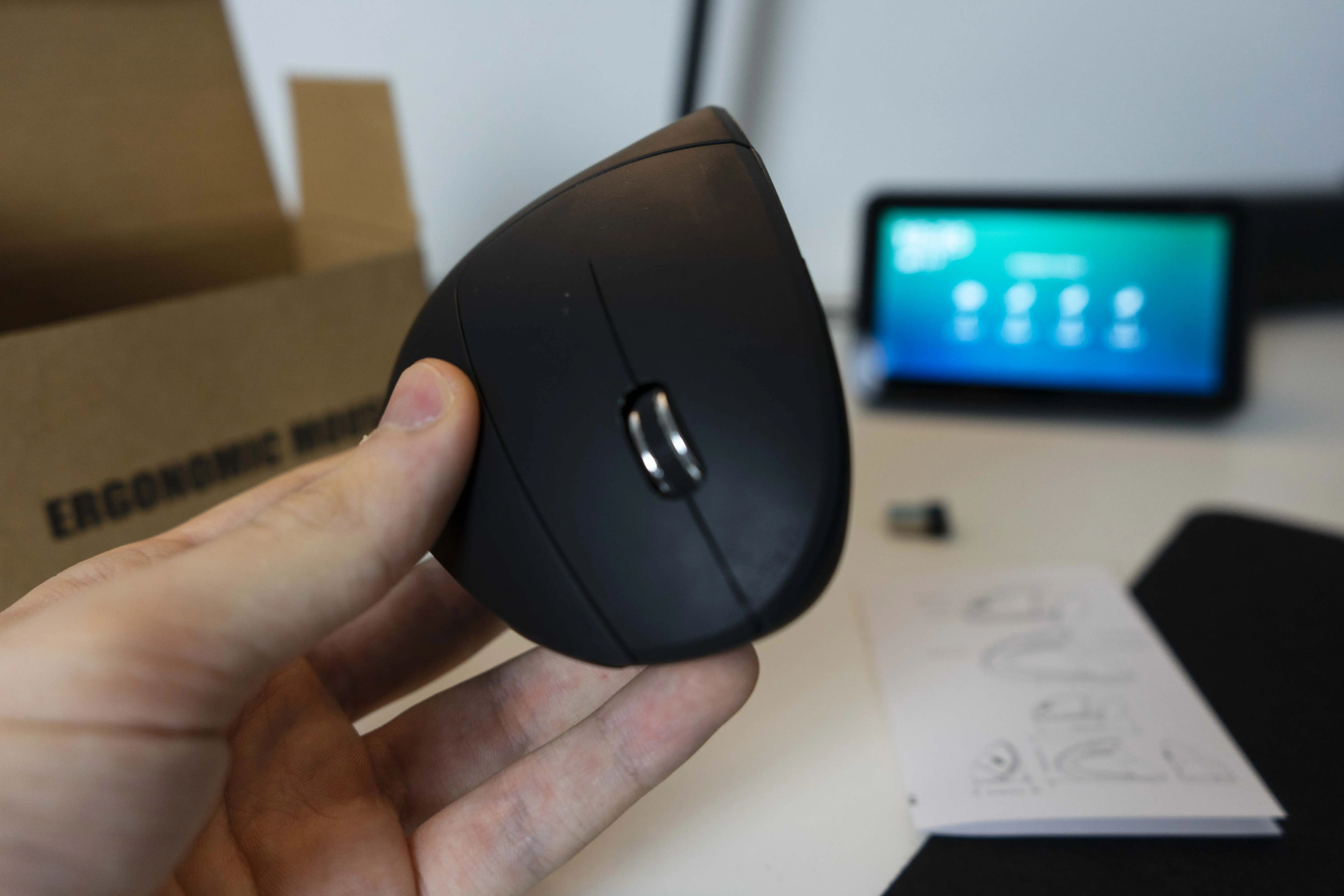 GeekerChip Mouse Ergonomico fronte